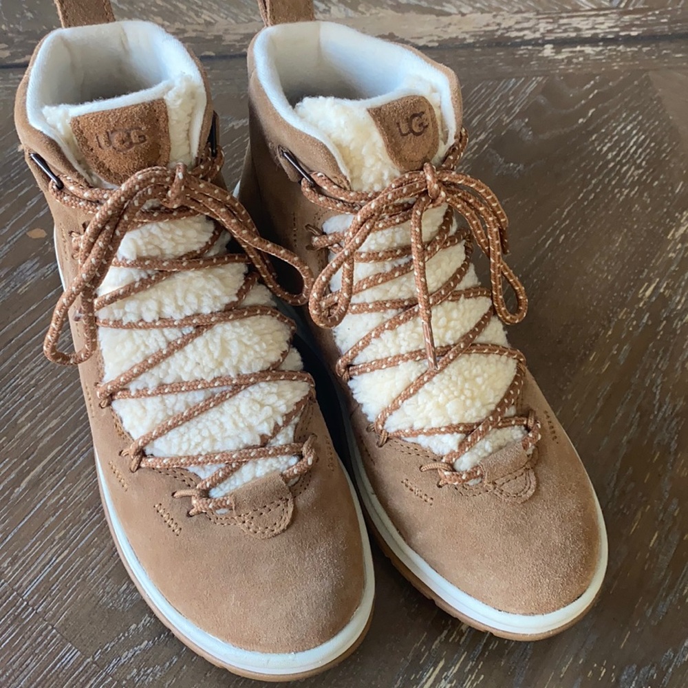 UGG Lakesider Heritage Boots